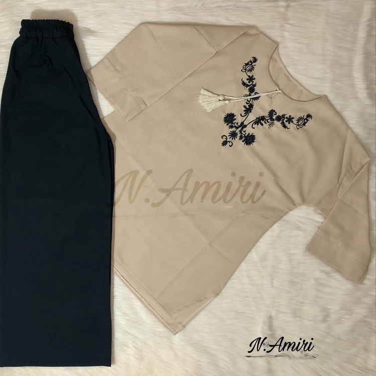 ست شومیز گلدوزی و شلوار مشکی