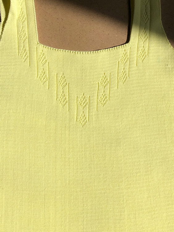 تاپ بافت زرد