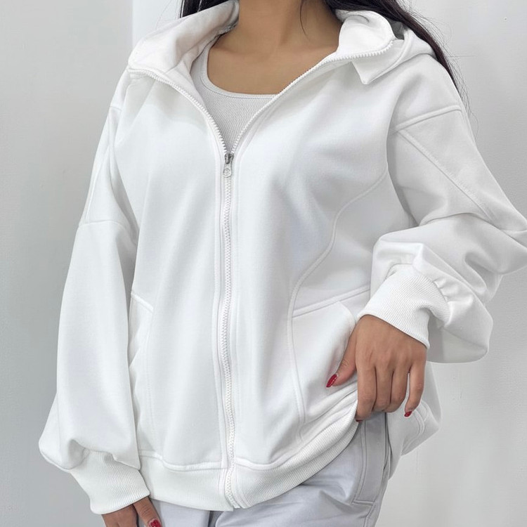 سوییشرت سفید رنگ